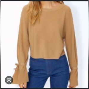 Aritzia - Wilfred Emmy Sweater Wool cropped cuff tie